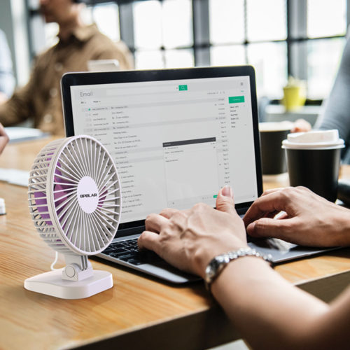 Mini Portable USB Desk Fan – 3 Speed Settings